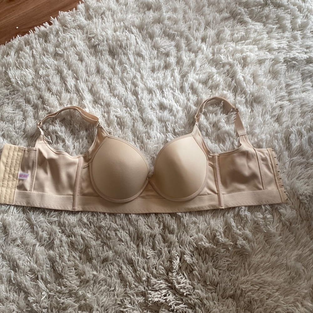 Shapedly Bra in Beige. Never worn has original packaging